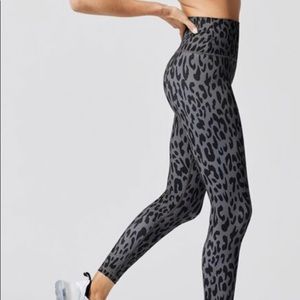 CARBON38
LEOPARD HIGH RISE FULL-LENGTH LEGGING